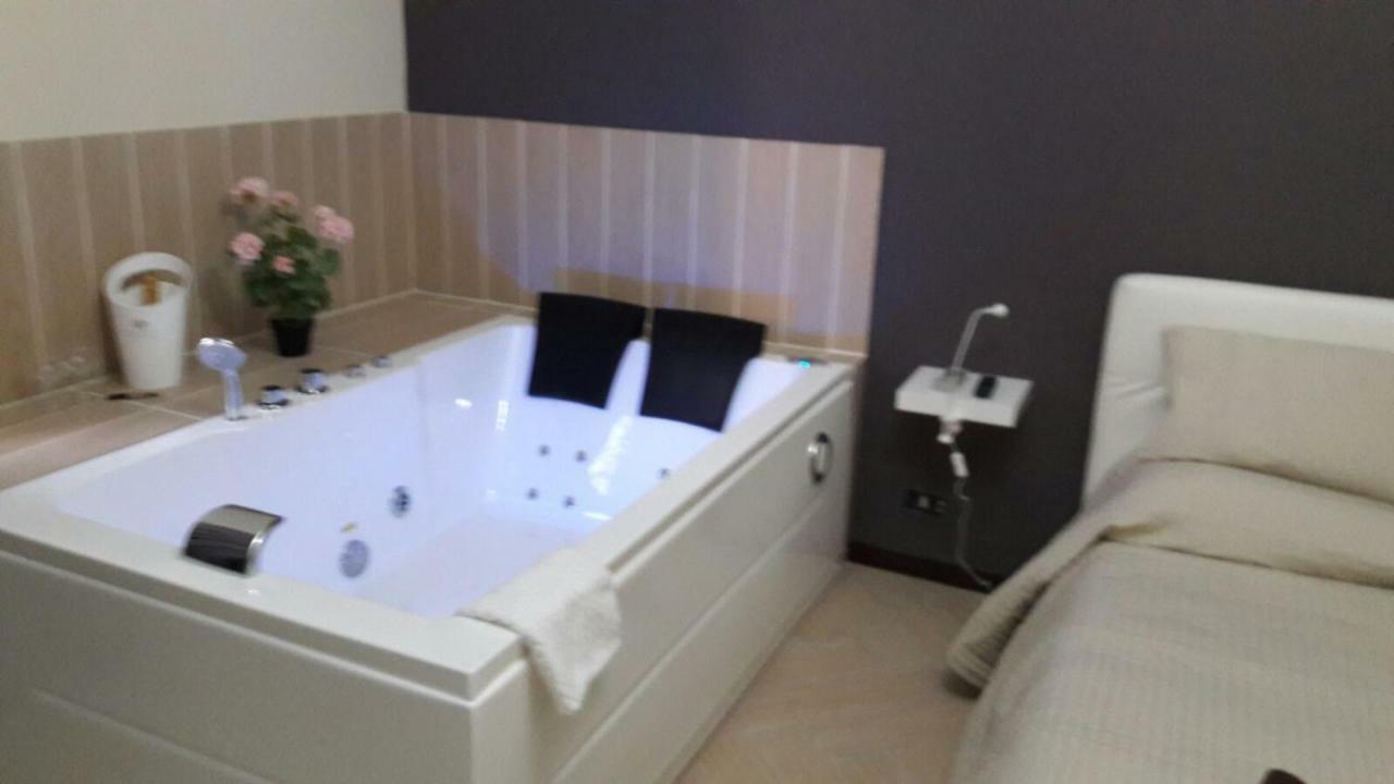 Hotel Il Centro Short Lets Valguarnera Caropepe Exteriér fotografie